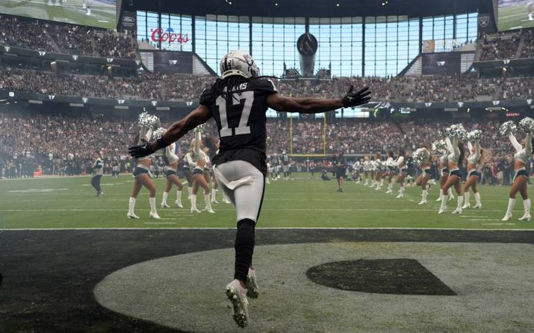 Davante Adams sale de Raiders y llega vía trade a los New York Jets